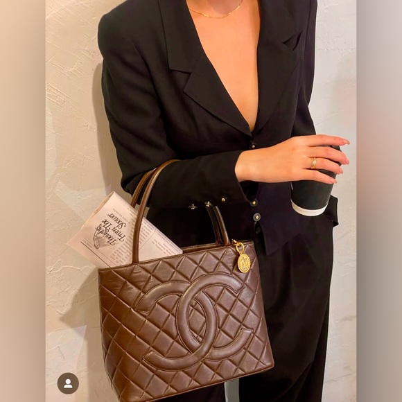 Chanel Caviar Quilted Medallion Tote Bag - Picture 3 of 17